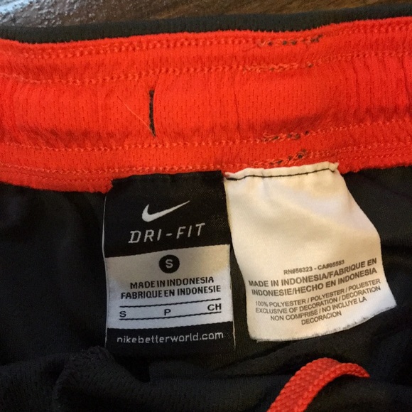 Nike athletic shorts - Picture 4 of 4